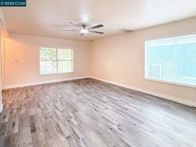 1716 Estudillo St, Martinez CA: https://media.crmls.org/mediaz/fb1a50c8-d6d3-480c-9865-eb7f09c36192.jpg