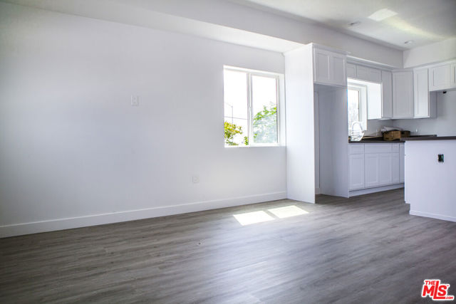 11503 S New Hampshire Avenue, Los Angeles CA: https://media.crmls.org/mediaz/fb1aa2e4-f99e-440c-85ca-c792f4324fd7.jpg