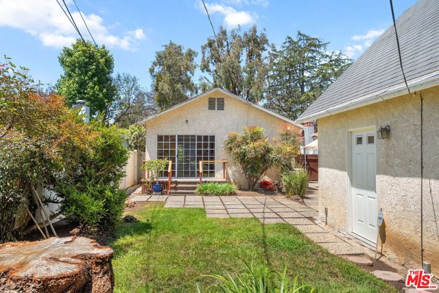 2534 Wellesley Avenue, Los Angeles CA: https://media.crmls.org/mediaz/fb1ae088-34a0-4805-8fca-361c8edacb6d.jpg