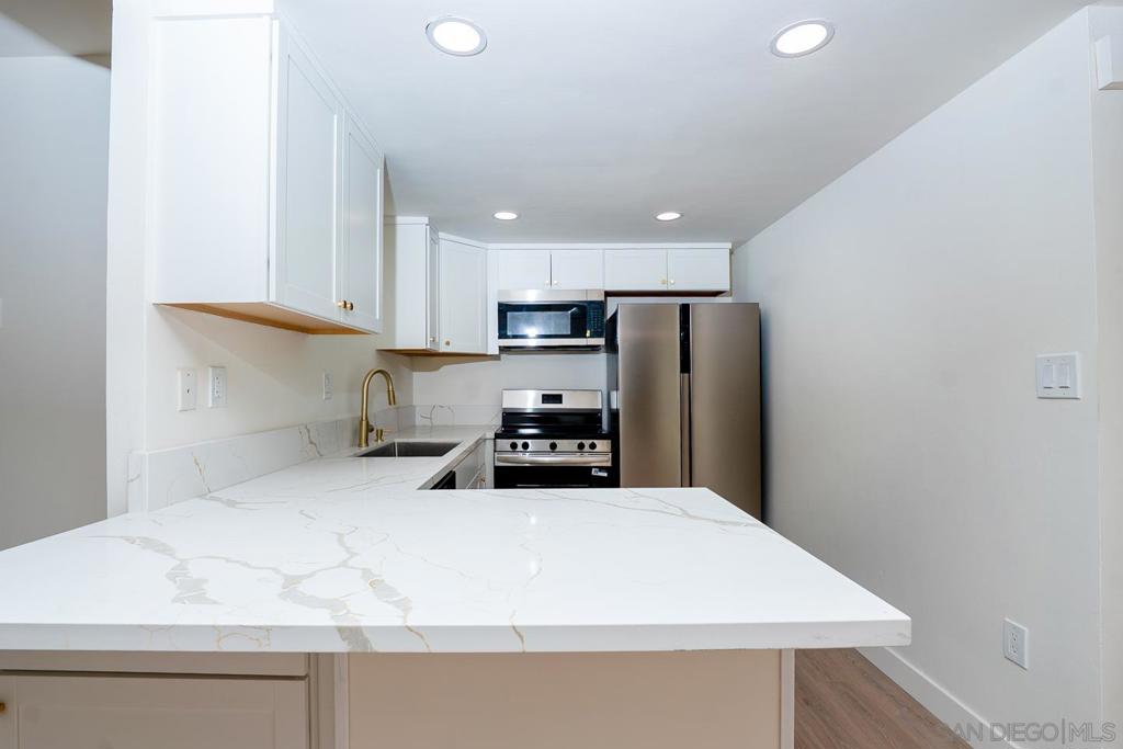 MLS #250044167SD image #12