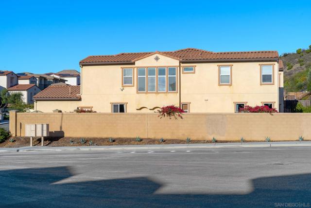 847 Cannondale Ct, San Marcos CA: https://media.crmls.org/mediaz/fb1c5367-ea04-438e-9f18-838cb297bd5b.jpg