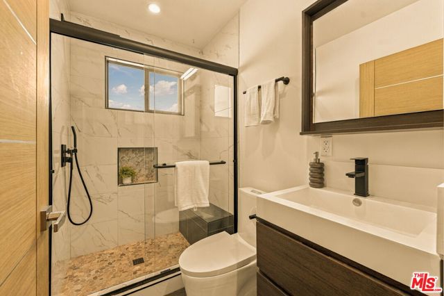 17723 Miranda Street photo 10
