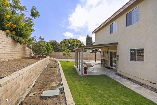 11381 Cid Street, Ventura CA: https://media.crmls.org/mediaz/fb1e4c98-4167-4d44-bb90-8e82cd1b2f3b.jpg