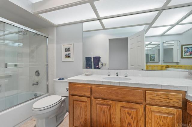 Detail Gallery Image 33 of 54 For 966 C Ave, Coronado,  CA 92118 - 2 Beds | 2 Baths