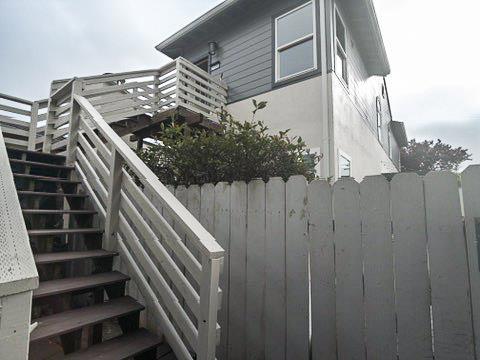 212 Village Lane, Daly City CA: https://media.crmls.org/mediaz/fb1fe225-9d5f-480d-9e01-dff64acaad27.jpg