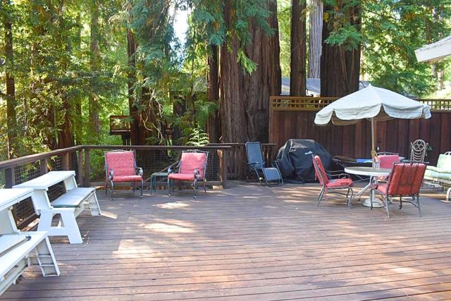 160 Nellie Lane, Boulder Creek CA: https://media.crmls.org/mediaz/fb200bbd-e32c-4fcf-9e9e-937e78b4733c.jpg