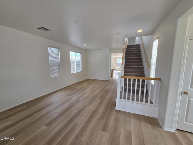 Detail Gallery Image 4 of 36 For 686 Morado Pl, Oxnard,  CA 93030 - 3 Beds | 2/1 Baths