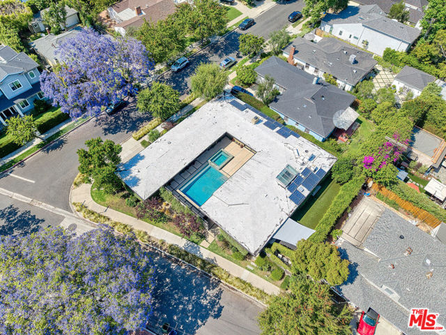 310 Beloit Avenue, Los Angeles CA: https://media.crmls.org/mediaz/fb22ac48-9077-4159-9d5c-5d7764e7e0aa.jpg