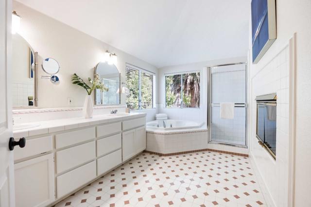 590 Military Way, Palo Alto CA: https://media.crmls.org/mediaz/fb22e68c-a09d-4ba3-a136-a260e5f3188b.jpg
