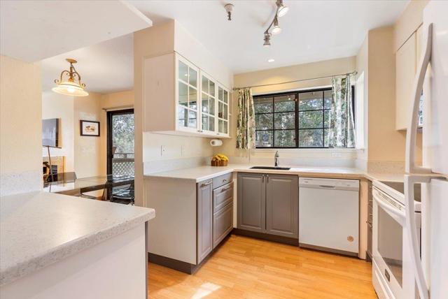 241 Quail Run Court, Monterey CA: https://media.crmls.org/mediaz/fb23387e-e184-48a0-bc75-98380b70c12a.jpg