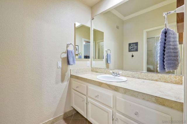 16879 Saint Andrews Drive, Poway CA: https://media.crmls.org/mediaz/fb237671-820f-41a2-aea0-6fa0cce524a7.jpg