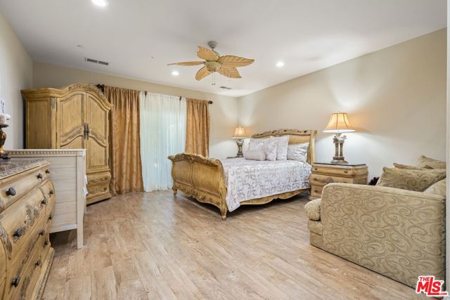 850 Ventana, Palm Springs, CA 92262