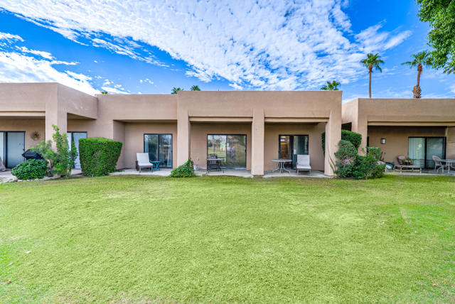 67564 Lagos Way, Cathedral City CA: https://media.crmls.org/mediaz/fb248b57-f18e-4054-bfe7-dad5ecbb22f5.jpg