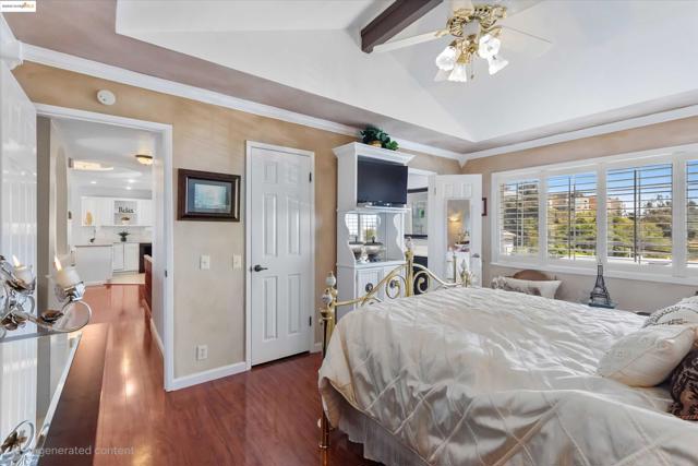 2362 Somerset Ave, Castro Valley CA: https://media.crmls.org/mediaz/fb25ab28-fd0b-4ec9-8773-46f2190f0c82.jpg