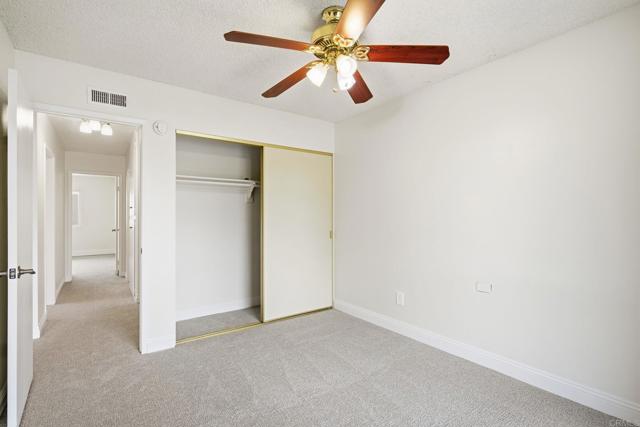 Detail Gallery Image 23 of 44 For 1711 Oak Hill Dr, Escondido,  CA 92027 - 4 Beds | 2 Baths