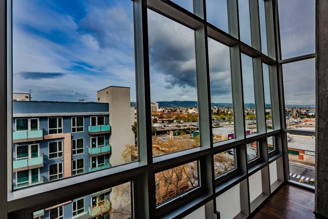 311 Oak Street, Oakland CA: https://media.crmls.org/mediaz/fb27ae74-71d7-434f-a409-ff13a059bee0.jpg