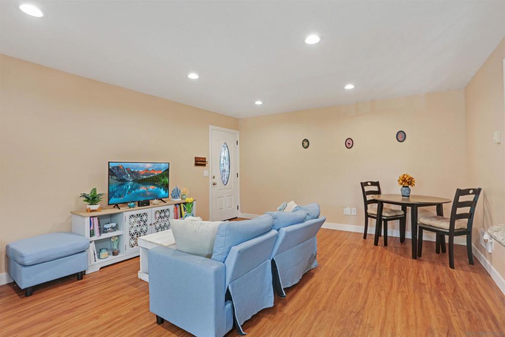 155 Rosebay Dr - photo 5