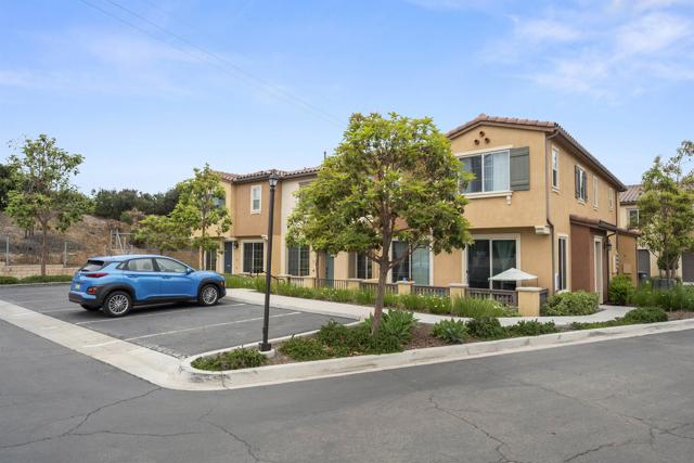 1800 Saltaire Place, San Diego CA: https://media.crmls.org/mediaz/fb293612-9f87-449a-bc3b-244dd53d6105.jpg