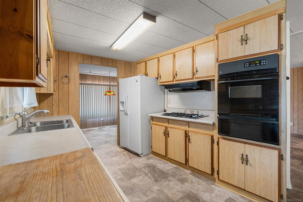 444 El Camino Real - photo 6