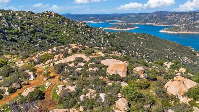 0 Barona Road, Lakeside CA: https://media.crmls.org/mediaz/fb2c1a0b-8139-47ff-8ed4-4dbf35899051.jpg