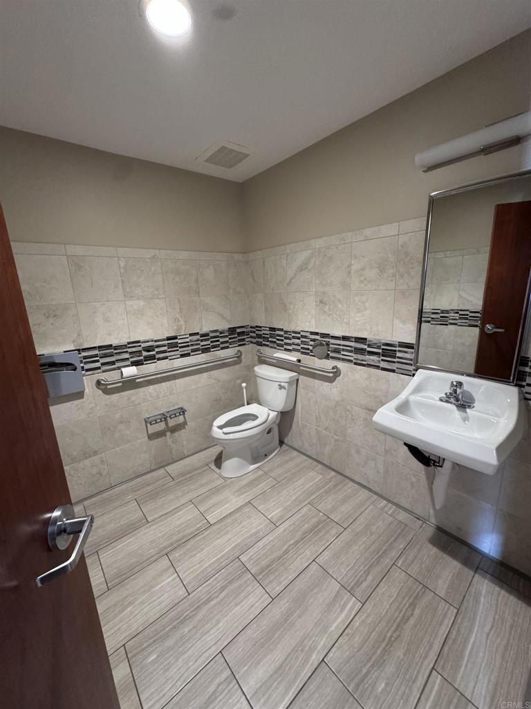 7527 Draper Avenue - photo 10