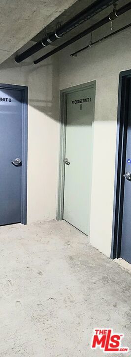 9008 Keith Avenue, West Hollywood CA: https://media.crmls.org/mediaz/fb2e8a6b-0ae6-4498-a7e6-a821d787e890.jpg