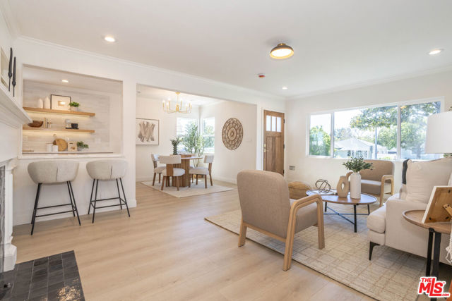 824 N Lima Street, Burbank CA: https://media.crmls.org/mediaz/fb2ea55d-486d-4c69-99e8-234fa64f07d0.jpg
