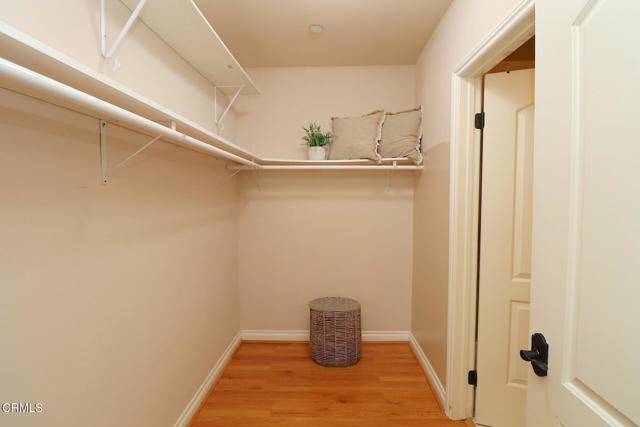 Detail Gallery Image 18 of 34 For 3855 Ingraham St #204,  Los Angeles,  CA 90005 - 3 Beds | 2 Baths
