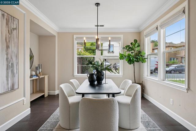 5269 S Montecito Dr, Concord CA: https://media.crmls.org/mediaz/fb2f1fdd-f06c-454a-8c67-17fc4f987d2e.jpg