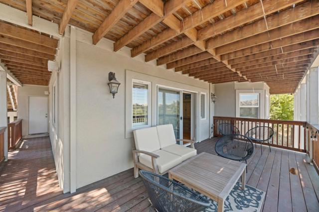 Image 22 of 68 For 628 Sugarloaf Court