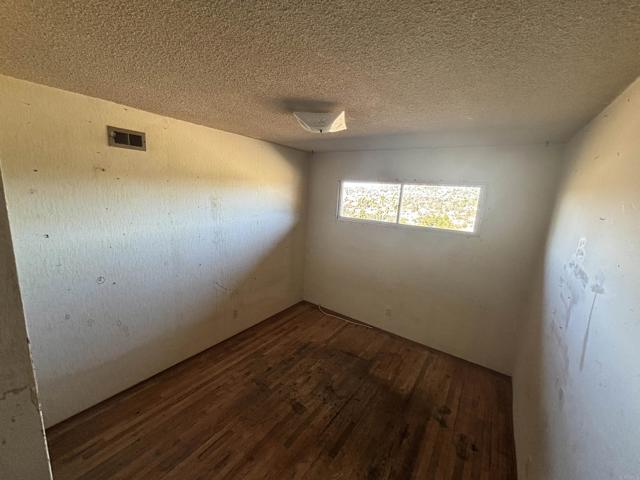 Detail Gallery Image 9 of 60 For 10050 Cristobal Dr, Spring Valley,  CA 91977 - 5 Beds | 2 Baths