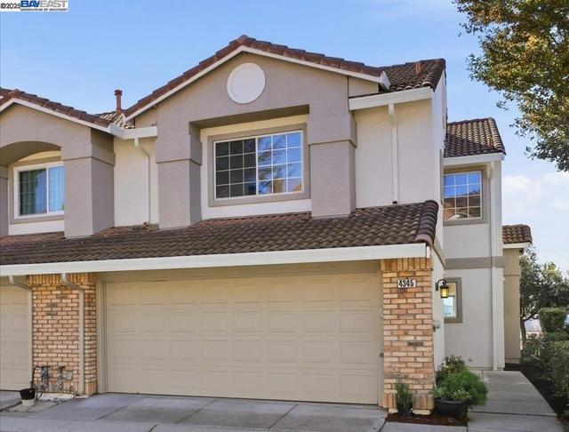 4345 Conejo Dr, Danville CA: https://media.crmls.org/mediaz/fb2fba65-0730-454f-b292-ee9ba51a26d4.jpg