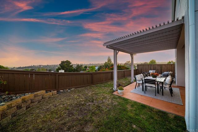 4507 Carnaby Court, Carlsbad CA: https://media.crmls.org/mediaz/fb2fe728-20bf-4b60-8958-7d8d5bc16c7d.jpg