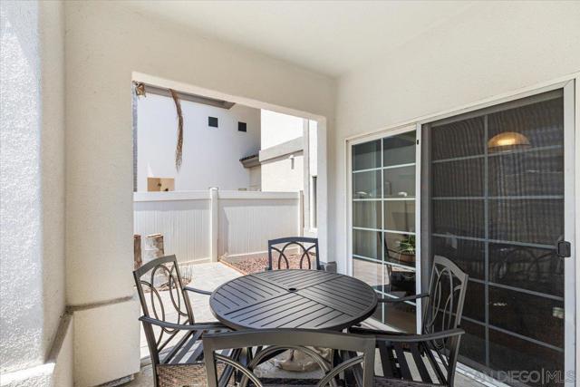 2715 Lake Pointe Dr., Spring Valley CA: https://media.crmls.org/mediaz/fb30613a-5d20-4665-9e99-2f5104be4c28.jpg