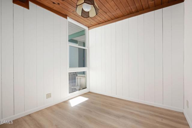 Detail Gallery Image 21 of 24 For 122 Kinman Ave, Goleta,  CA 93117 - 3 Beds | 1/1 Baths