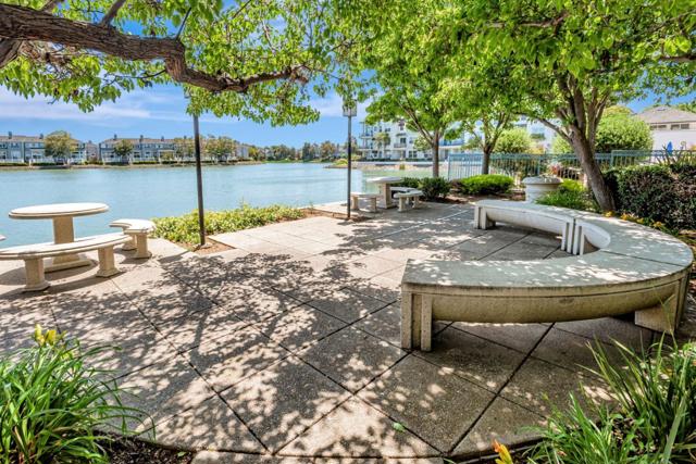 1000 Davit Lane,  CA: https://media.crmls.org/mediaz/fb313876-bb17-41e0-85f6-2e55b1a55a65.jpg