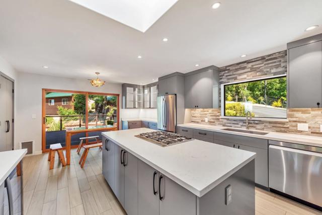 950 Oak Ridge Road, Los Gatos CA: https://media.crmls.org/mediaz/fb319fd9-d2a5-4e05-a95b-362fb25fb373.jpg