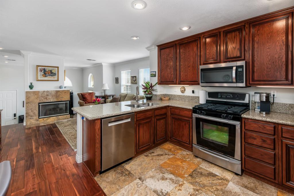 3816 Mykonos Lane - photo 14