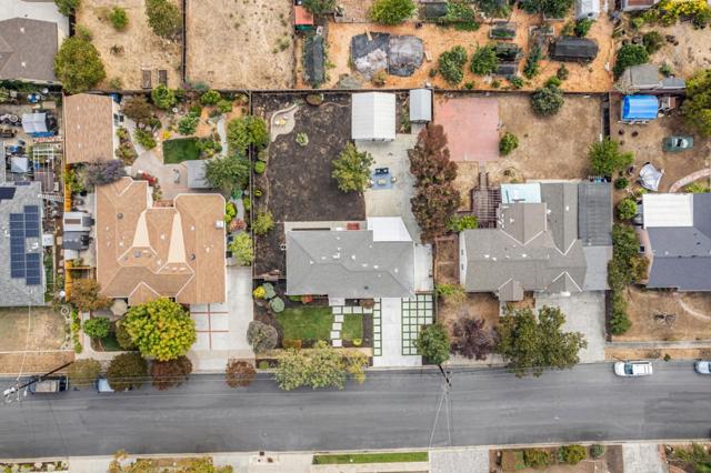 3972 Pepper Tree Lane, San Jose CA: https://media.crmls.org/mediaz/fb346909-529e-4907-880d-b9d63cca0849.jpg