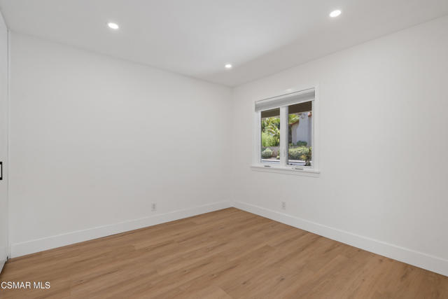 2257 Glastonbury Road, Westlake Village CA: https://media.crmls.org/mediaz/fb349dc7-9ef9-4531-b9ac-c07fd92dce99.jpg