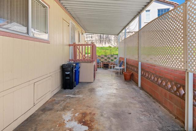 328 Killdeer, Oceanside CA: https://media.crmls.org/mediaz/fb34e548-4d2e-44b6-9f28-9ae81574c7d6.jpg