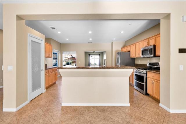 1121 Palmas, Palm Springs CA: https://media.crmls.org/mediaz/fb3528a9-4266-4398-8ff0-39429455d1e4.jpg