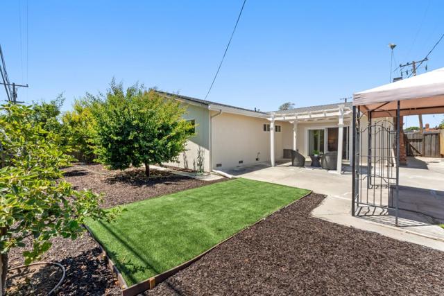 5806 Blossom Avenue, San Jose CA: https://media.crmls.org/mediaz/fb357bc5-5a63-4313-8ebf-a8a36a28eb63.jpg