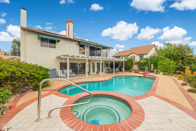 18128 Sandringham Court, Porter Ranch CA: https://media.crmls.org/mediaz/fb37b92b-3d83-4044-b64a-228e1db60941.jpg