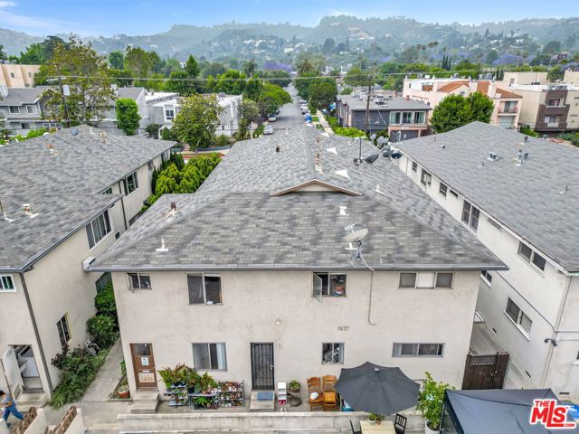 13453 Moorpark Street, Sherman Oaks CA: https://media.crmls.org/mediaz/fb383ee6-1a83-498f-995f-adf184f6a94d.jpg