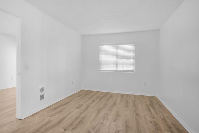 Detail Gallery Image 25 of 28 For 2045 Dairy Mart Rd #7,  San Diego,  CA 92173 - 1 Beds | 1 Baths