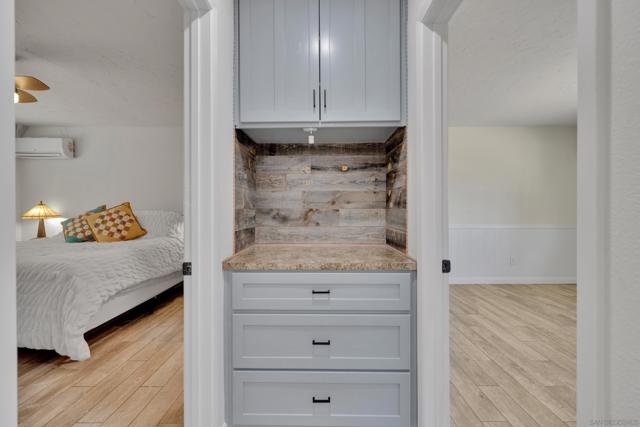 13918 Putney Rd, Poway CA: https://media.crmls.org/mediaz/fb3a3605-5dff-4907-8002-c180bf423275.jpg