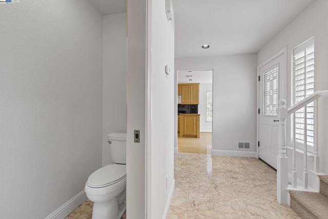 143 Shelterwood Ln, Danville CA: https://media.crmls.org/mediaz/fb3a527b-6362-488b-aaf7-6e32da2b5cbc.jpg