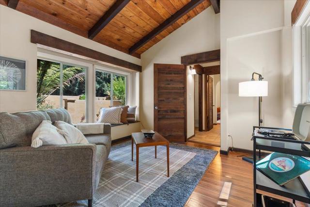 211 Hidden Lane, Santa Cruz CA: https://media.crmls.org/mediaz/fb3a8eea-4332-400d-b4d6-a6827c792f2e.jpg
