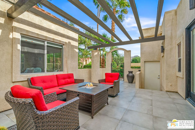 2857 Greco Court, Palm Springs CA: https://media.crmls.org/mediaz/fb3c265c-4787-4568-9ab6-60803ef5fcdd.jpg